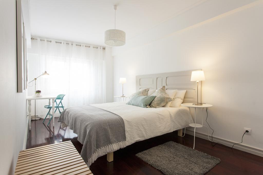 Joivy Superb 1-Bed Apt With Workspace And Terrace, Close To Avenida Da Liberdade Lisbon Exterior photo