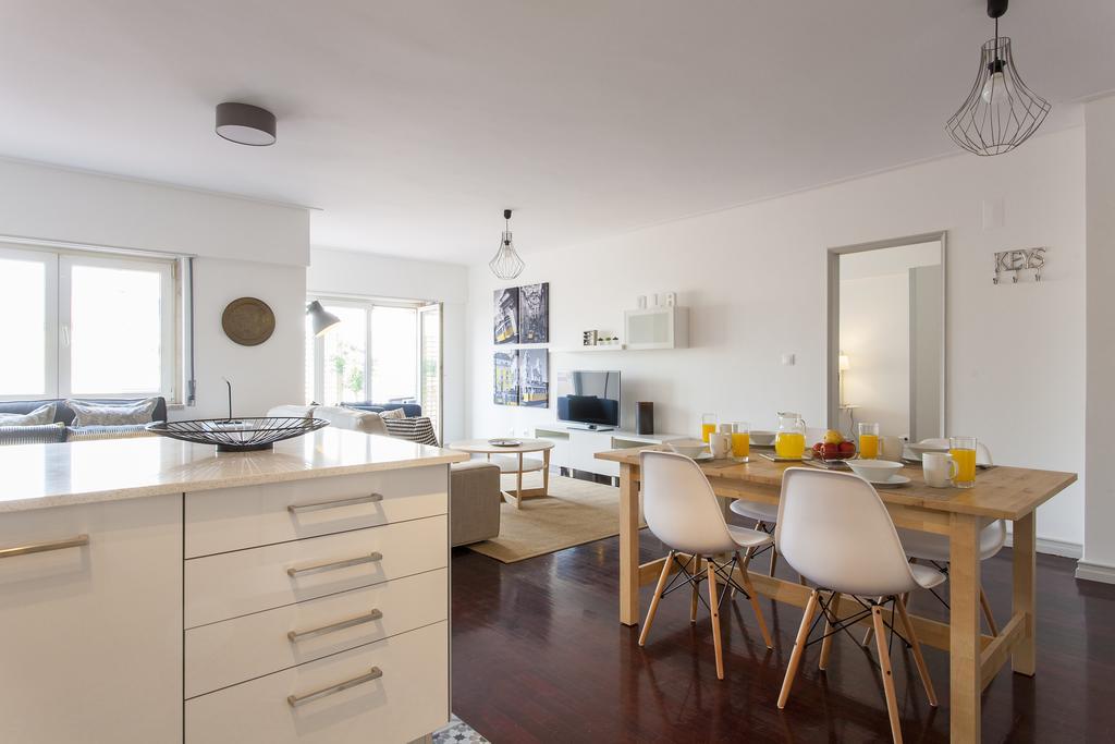 Joivy Superb 1-Bed Apt With Workspace And Terrace, Close To Avenida Da Liberdade Lisbon Exterior photo