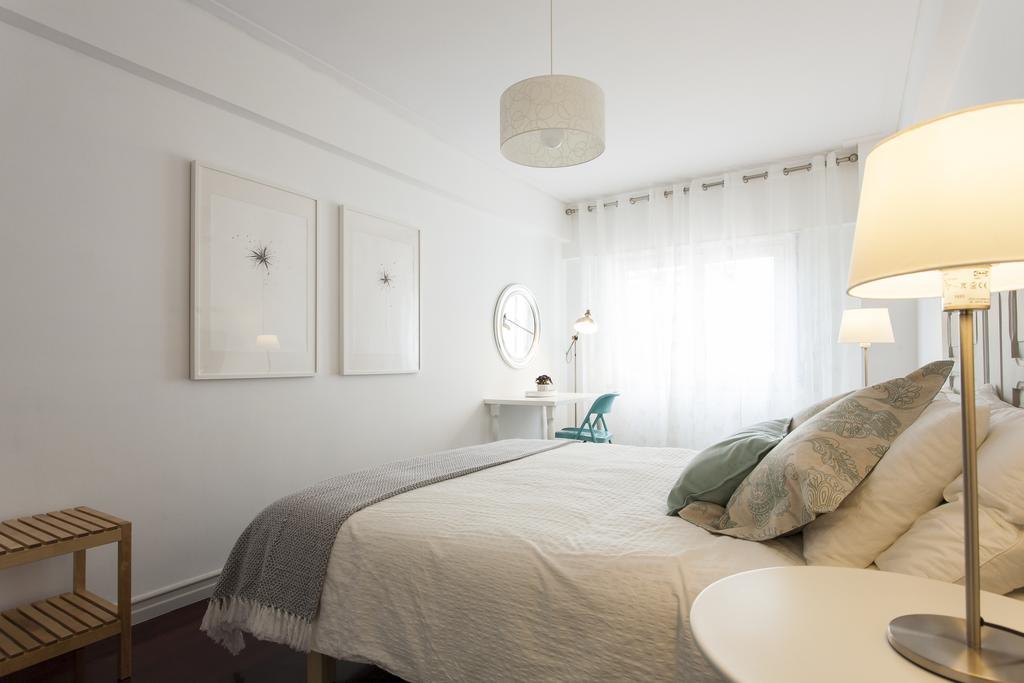 Joivy Superb 1-Bed Apt With Workspace And Terrace, Close To Avenida Da Liberdade Lisbon Exterior photo