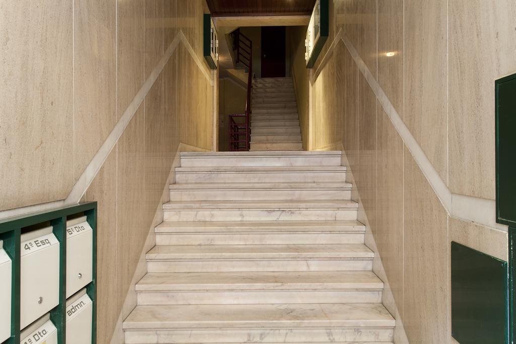 Joivy Superb 1-Bed Apt With Workspace And Terrace, Close To Avenida Da Liberdade Lisbon Exterior photo